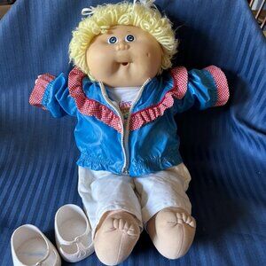 1986 Cabbage Patch Doll with Birth Certificate and Travel Bag